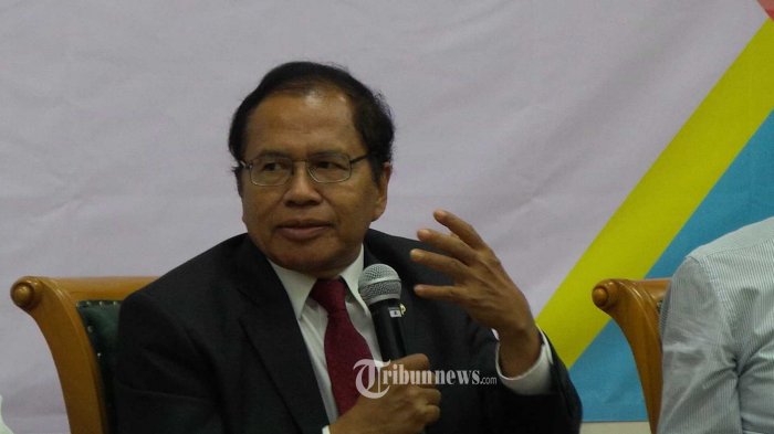 menteri-koordinator-kemaritiman-rizal-ramli_20151217_151058.jpg