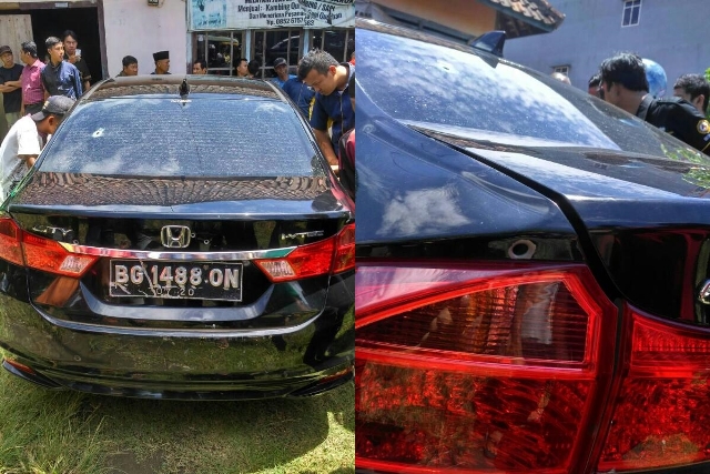 mobil-yang-ditembaki-polisi-di-lubuklinggau_20170418_194547.jpg