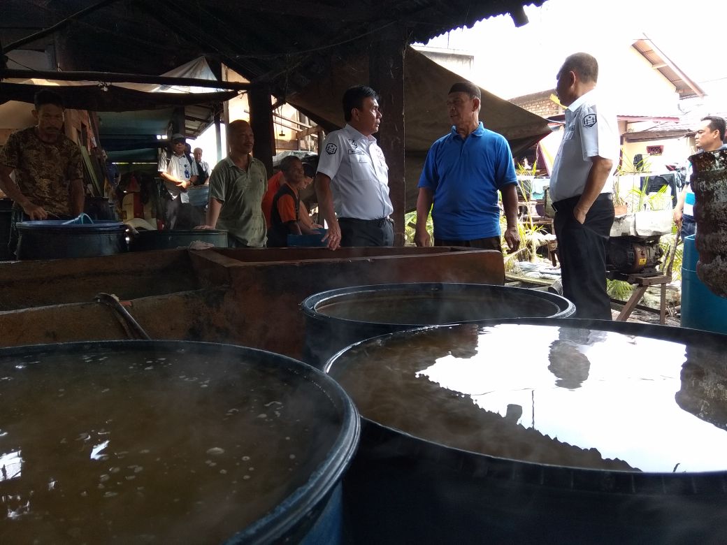Datangi Sentra Pembuatan Tau dan Tempe, Ini Yang Dilakukan Paslon Musi
