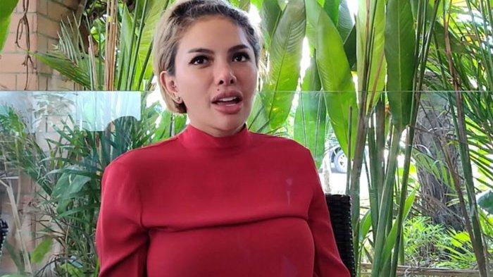 nikita-mirzani-tetap-santai-akun-instagramnya-hilang-sebut-sudah-16-kali-bukan-kena-hack.jpg