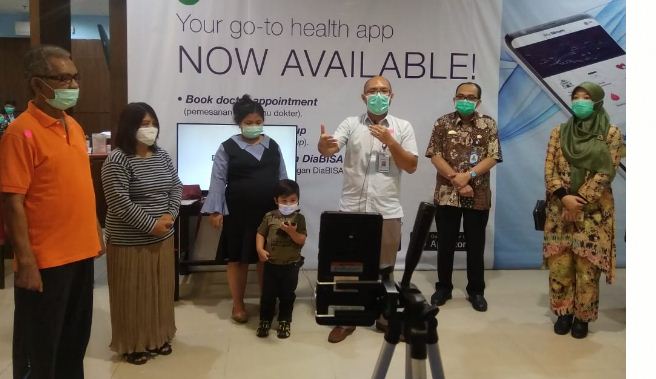 Senangnya Farida, Bersama Sembilan Pasien RS Siloam Sriwijaya Dinyatakan Sembuh dari Corona