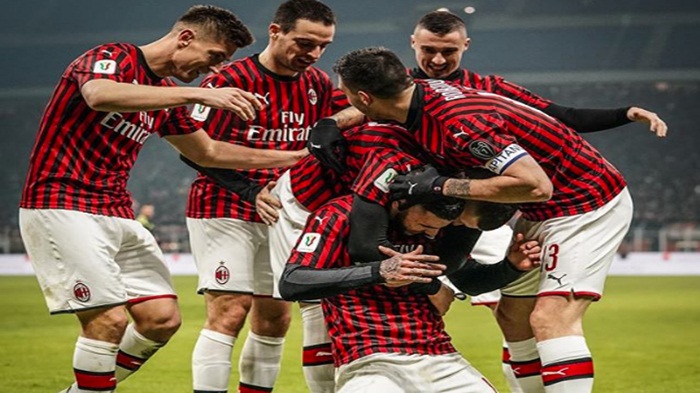 pemain-ac-milan-berselebrasi-usai-mencetak-gol-dalam-ajang-liga-italia.jpg