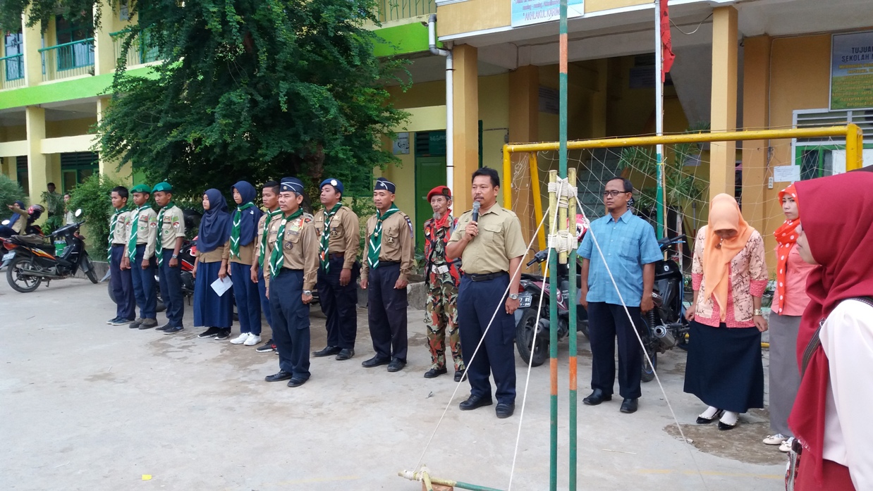 pembukaan-perkemahan-sabtu-ahad-smp-muhammadiyah-7_20160925_204117.jpg