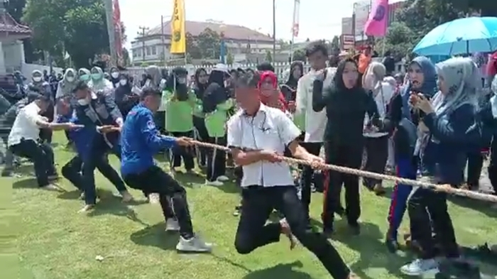 Kemeriahan Pemkab OKI Gelar Perlombaan Bakiak Hingga Tarik Tambang, Jelang HUT RI