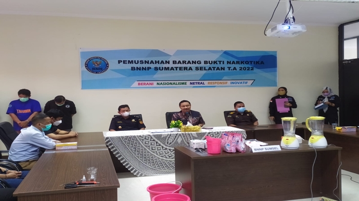 pemusnahan-barang-bukti-narkoba-jenis-sabu-sabu-oleh-bnnp-sumsel-bersama-bea-cukai-palembang.jpg