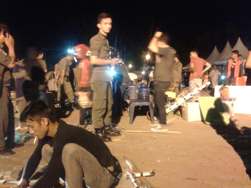 BREAKING NEWS : Sat Pol PP Palembang Tertibkan Pedagang Kaki Lima di Pelataran BKB