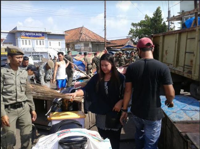 penertiban_20161005_103534.jpg