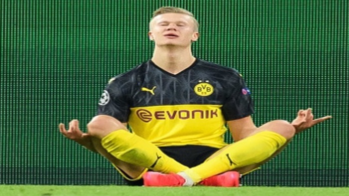 penyerang-borussia-dortmund-erling-haaland-berselebrasi-usai-mencetak-gol-ke-gawang-psg.jpg