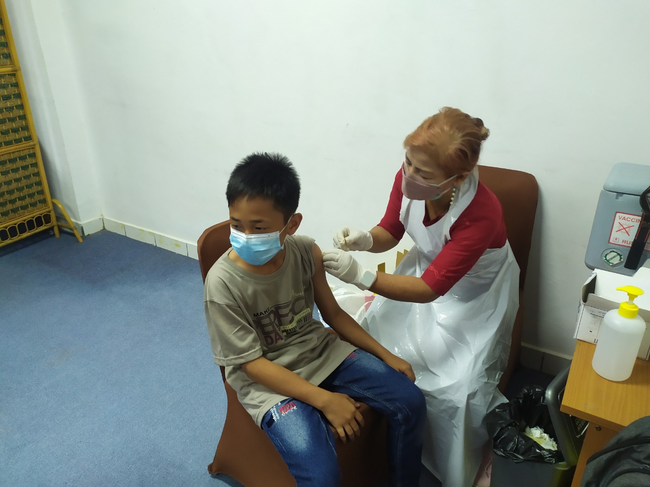 peserta-vaksinasi-massal-di-kantor-bpom-palembang5252523.jpg