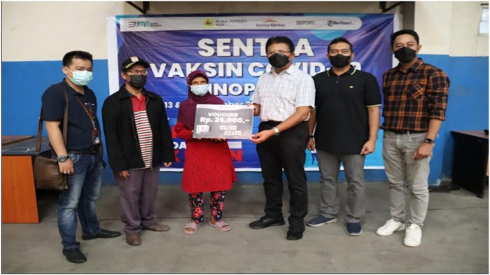 Sinergi BUMN Dukung Program Percepatan Vaksinasi, PLN UIW S2JB-Kimia Farma Vaksin 1.000 Warga