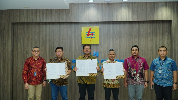 Dukung Green Energy, PLN UIW S2JB Tanda Tangani Pengalihan Aset