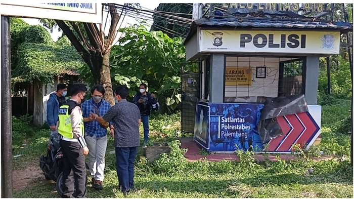 Kesaksian Warga Lihat Anggota Polisi Ditusuk Pria Tak Dikenal di Pos Lantas Angkatan 66 Palembang