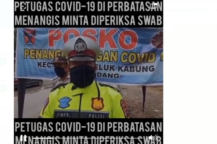 polisi-petugas-psbb-di-padang-sumatera-barat-menangis.jpg