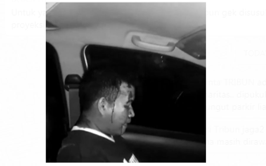 potongan-video-driver-gocar-dipukuli-depan-ps121.jpg