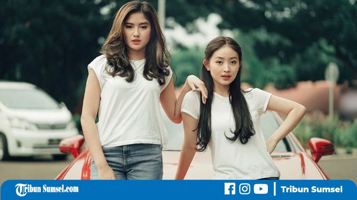 potret-ochi-rosdiana-dan-natasha-wilona-di-luar-syuting-anak-band-sctv.jpg