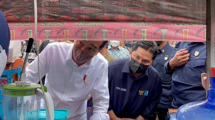 Ribuan Masyarakat Tanjung Enim Tumpah Ruah Sambut Kedatangan Presiden Jokowi