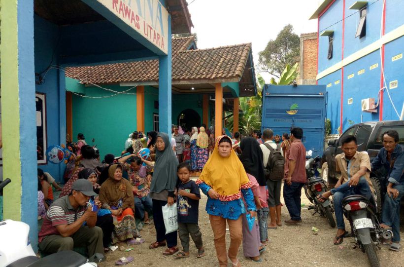 Ratusan Keluarga di Muratara Antre Sampai Sore Demi Bantuan Program Keluarga Harapan