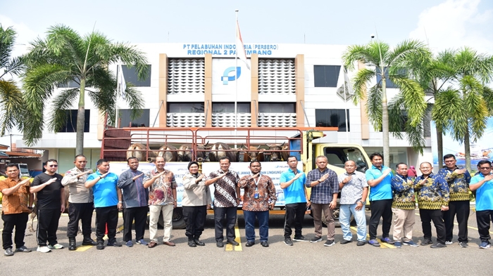 Pelindo Regional Grup 2 Palembang Group Salurkan 23 Sapi Kurban Idul Adha 1443 H