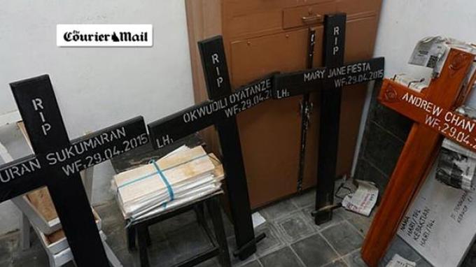 salib-dan-peti-untuk-terpidana-mati-narkoba-sudah-disiapkan-untuk-para-terpidana-mati_20150427_173027.jpg