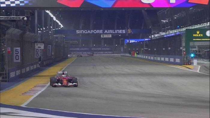 sebastian-vettel-di-gp-singapura-2015_20150920_221755.jpg