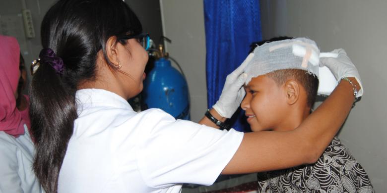 Tak Bawa Kerikil untuk Tugas Sekolah, Siswa Dipukuli Ibu Gurunya