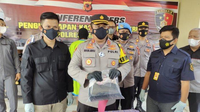 Ngaku Kesepian Karena Ditingal Istri, Pria ini Tega Nodai Anak Kandungnya yang Baru Berusia 13 Tahun