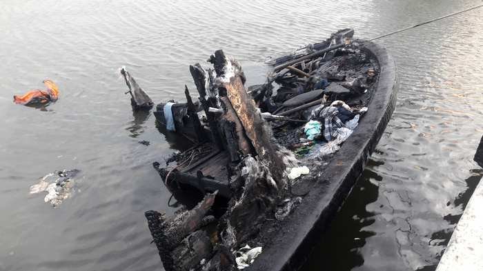 Pasca-terbakarnya Kapal Zahro Express, Syahbandar Muara Angke Dicopot