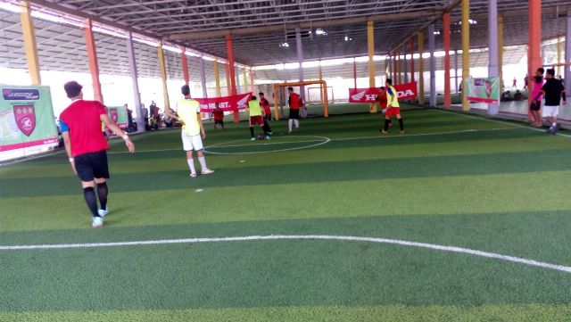 suasana-perlombaan-ketupat-futsal-community-cup-di-futsal-big-one-14-ulu-palembang-ist_20160724_185736.jpg