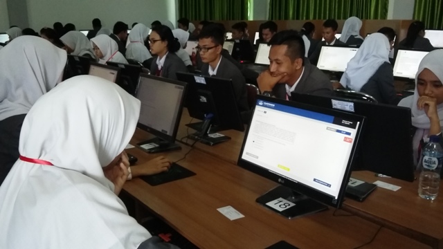 suasana-unbk-di-sman-3-palembang-senin-442016_20160404_142652.jpg