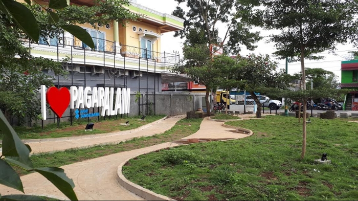 tampak-salah-satu-taman-bermain-baru-di-pagarala_20180219_093918.jpg