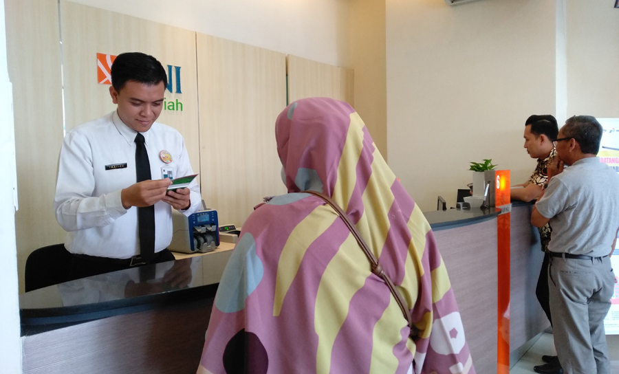 teller-bni-syariah12121.jpg