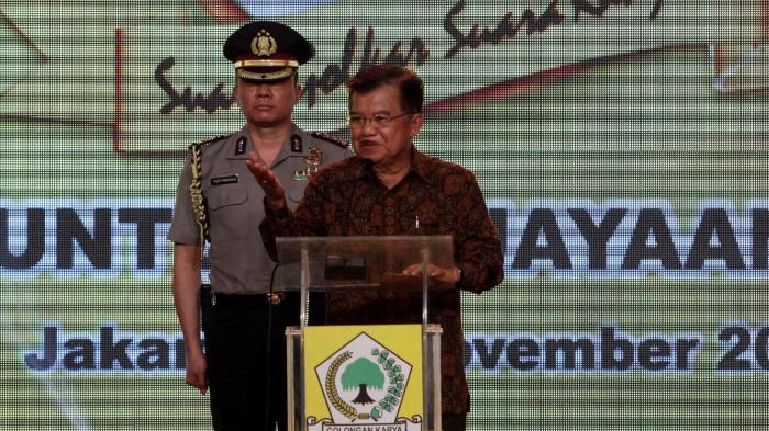 wakil-presiden-jusuf-kalla-memberikan-pidato_20151128_144747.jpg
