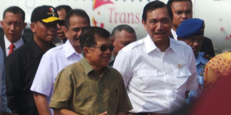 wapres-jusuf-kalla-bersama-kepala-staf-kepresidenan-luhut-binsar_20151128_155446.jpg