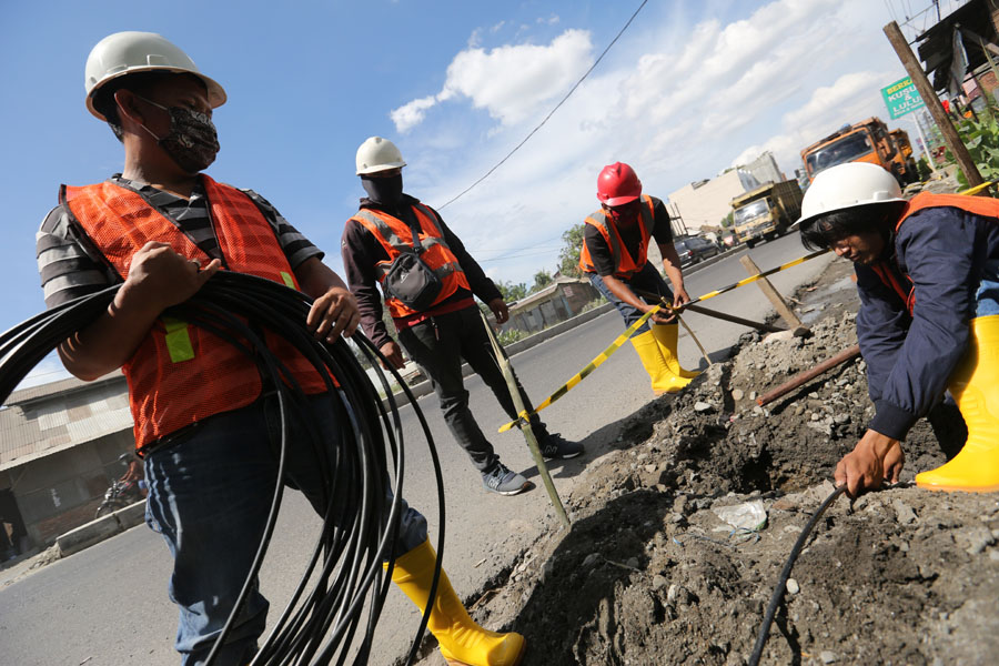 Terapkan Protokol Kesehatan, XL Axiata Terus Lanjutkan Fiberisasi di Sumatera