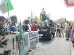 10-Tuntutan-HMI-Saat-Gelar-Aksi-di-DPRD-Musi-Rawas-Sorot-Gaji-Anggota-Dewan-Hingga-Proyek-Mangkrak.jpg