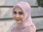 3-gaya-kesha-ratuliu-kini-berhijab-usai-dilamar-begini-kabar-terbaru-wafda-sang-mantan-pacar.jpg