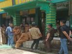 Banting-Tulang-Sekolahkan-Anak-Pilu-Ortu-Siswi-SMPN-1-Lubuklinggau-Anaknya-Jadi-Korban-Asusila-Guru.jpg