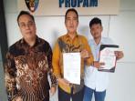 Buat-Video-Mesum-dengan-5-Pacarnya-Oknum-Polisi-di-Ogan-Ilir-Dilaporkan-Istri-ke-Polda-Sumsel.jpg