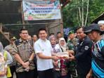 Bupati-Panca-Tinjau-BUMDes-Produsen-Telur-Untuk-Program-MBG-Manfaatkan-Bahan-Makanan-Lokal.jpg