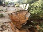 Cuaca-Ekstrem-di-Muba-Sebabkan-2-Jembatan-Terdampak-Longsor.jpg