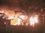 Ditinggal-Berjualan-Rumah-Milik-Pedagang-di-Muara-Enim-Hangus-Terbakar-Kerugian-Capai-Ratusan-Juta.jpg
