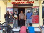 Dua-sekawan-pencuri-karet-di-OKU-Timur-nyaris-diamuk-massa-saat-diamankan-di-Polsek-BP-Peliung.jpg