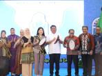 Festival-Literasi-2025-dibuka-langsung-oleh-Duta-L.jpgDuta-Literasi-dr-Hj-Ratu-Tenny-1.jpg