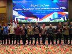 Foto-bersama-para-Kepala-Kantor-Pertanahan-se-Sumatera-Selatan-dalam-Rapat-Evaluasi-PTSL-2024.jpg