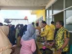 Semarak HUT ke-61, Golkar OKU Timur Gelar Operasi Pasar Murah, Ribuan Paket Sembako Ludes Terjual