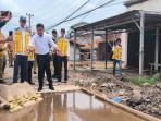 Gubernur-Sumsel-Herman-Deru-Tinjau-Hari-Pertama-Perbaikan-Jalintim-PalembangBetung-yang-Rusak.jpg