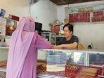 Harga-Emas-Perhiasan-Hari-ini-di-Palembang-Senin-17-Maret-2025-Tak-Berubah-Masih-Rp-92-JutaSuku.jpg