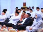 Herman-Deru-Cik-Ujang-Hadiri-Pengajian-Membangun-Integritas-Melalui-Teladan-Akhlak-Rasulullah-SAW.jpg