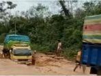 Jalan-rusak-parah-di-OKI-direspon-Ishak-Mekki.jpg