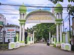 KH-Abdul-Karim-pemilik-Pondok-Pesantren-Lirboyo-Kediri-Jawa-Timur-jadi-sorotan-setelah-di-teng.jpg